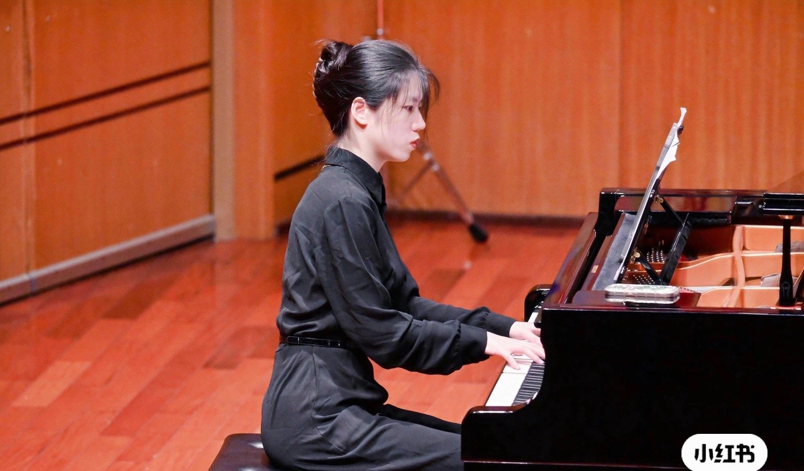 谷晨曦老师演奏